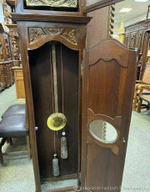 Старинные напольные часы