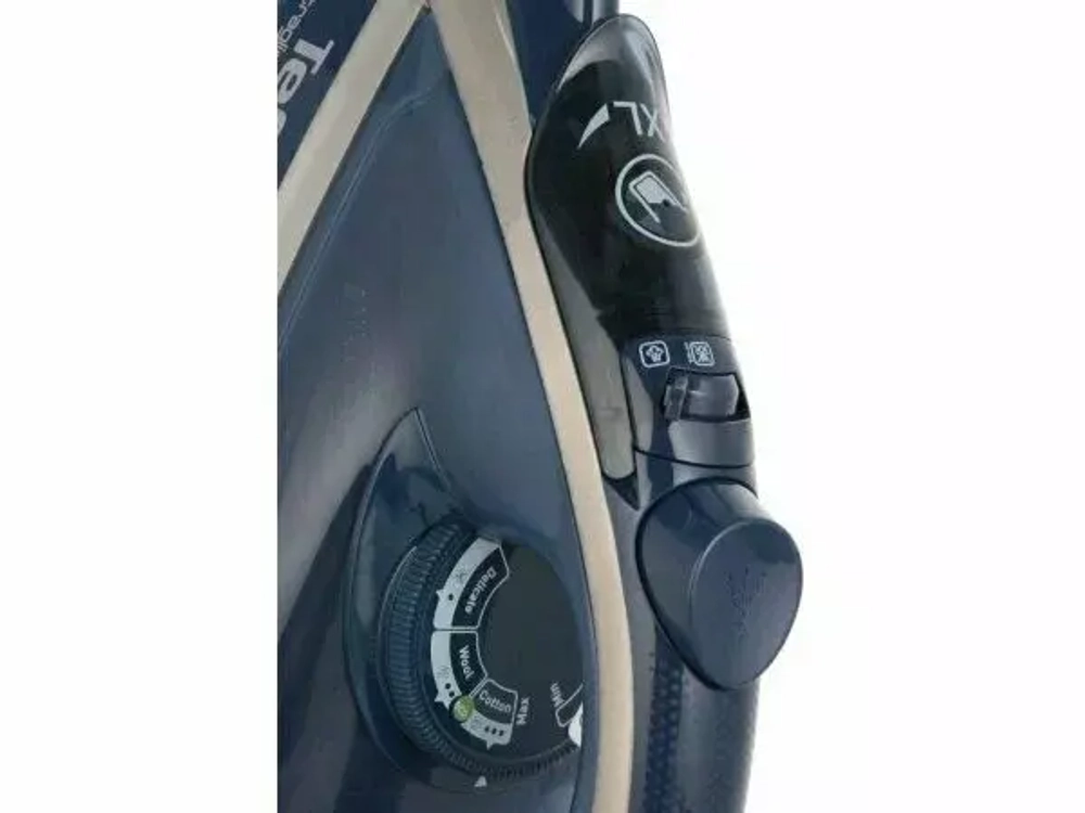 Утюг Tefal FV6830E0