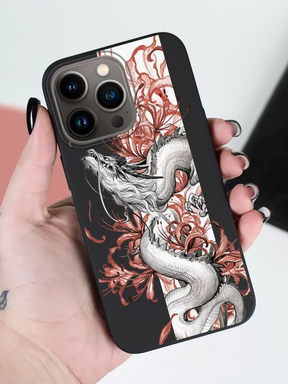 Чехол на iPhone 14 Pro с принтом