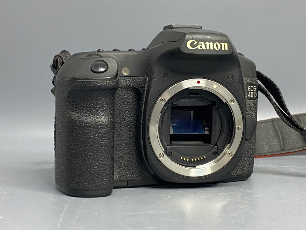 Canon EOS 40D 5.500 кадров