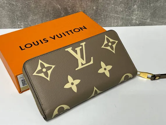 Кошелек женский Louis Vuitton Zippy коричневый/бежевый
