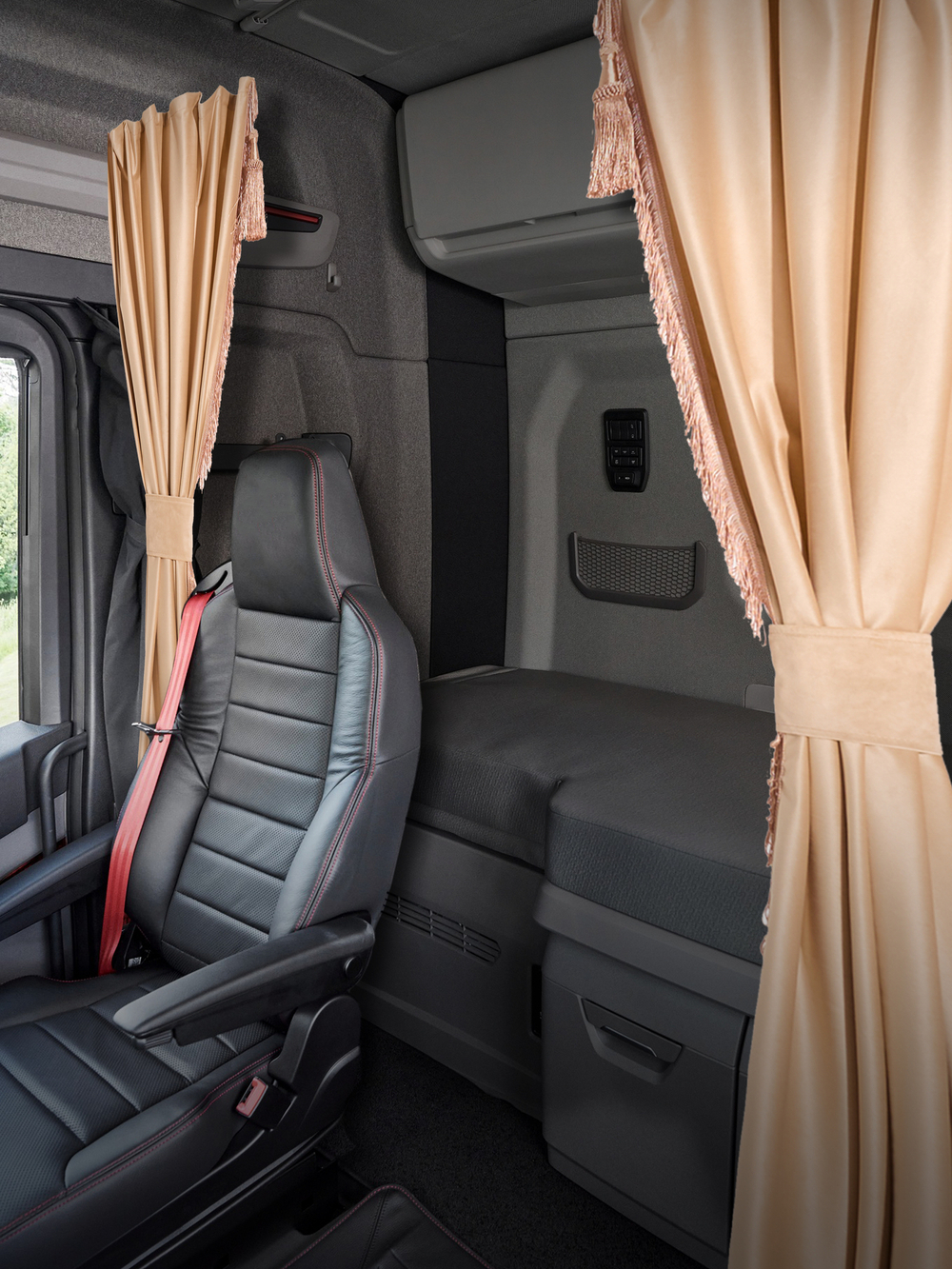 Шторы спального места с бахромой и кистями, с прихватами в кабину Volvo, Scania, MAN, DAF, Merc, Камаз, Sitrak, Shacman, Foton, FAW. Высота 1,45м, ширина одной стороны - 1,15м. Блэкаут, велюр. Бежевый цвет с прихватами