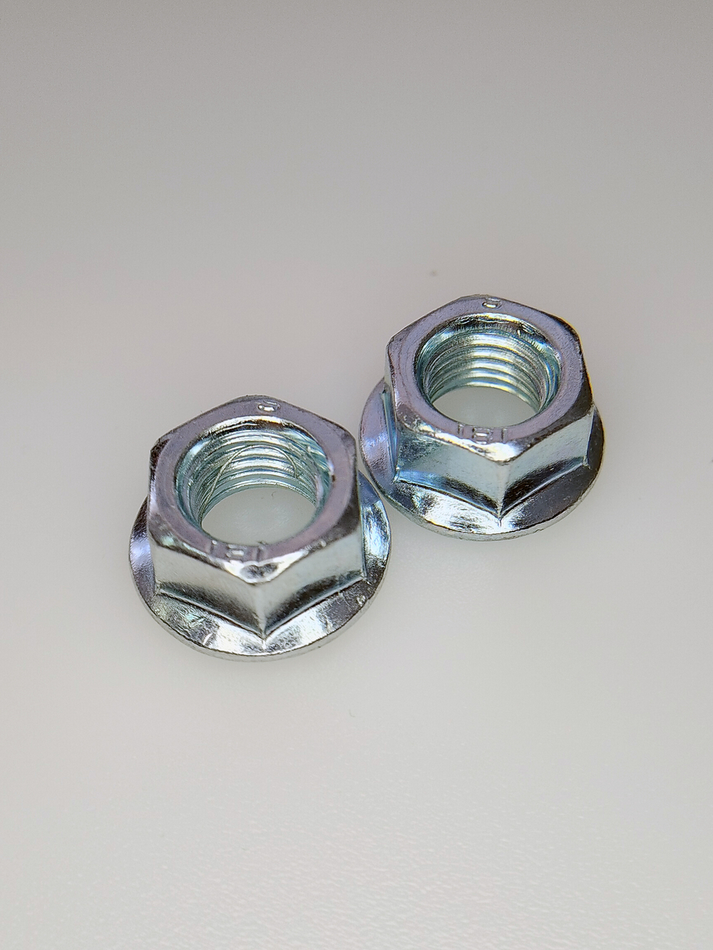 М10 ОЦ.Гайка с фланцем DIN6923 (10 шт)