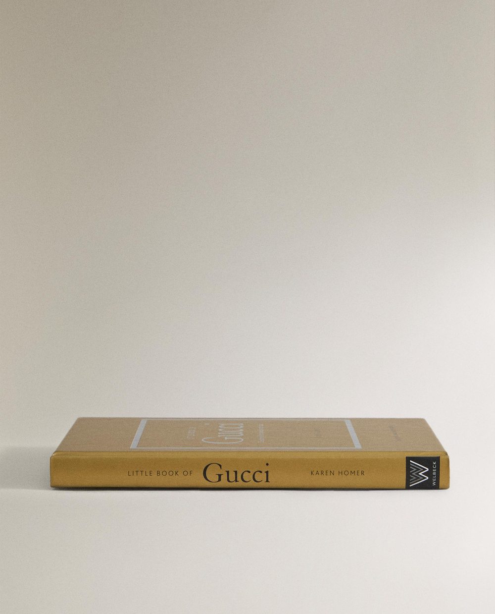 The Little Book of Gucci. Иллюстрированная книга о модном доме Gucci (на английском языке) Zara Home, фото 9