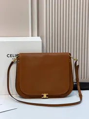 Сумка CELINE SOFT TRIOMPHE BESACE IN SUPPLE SHINY LAMBSKIN