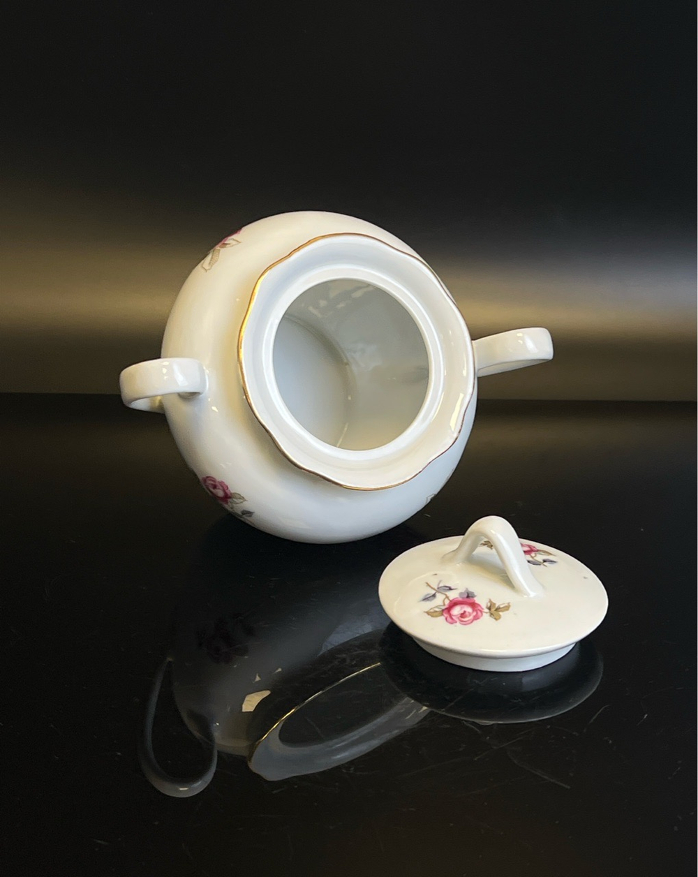 Сахарница фарфоровая клеймо Kahla, Кахла ГДР, цветочный декор, позолота, винтаж СССР 1970-1990 гг