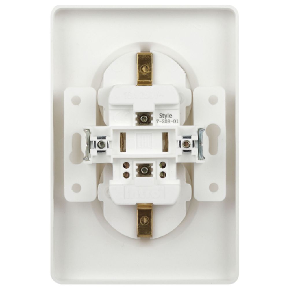 Розетка Intro Style 7-208-01 двойная с заземлением 2X2P+E Schuko со шторками 16А-250В IP20 СУ белый | Intro