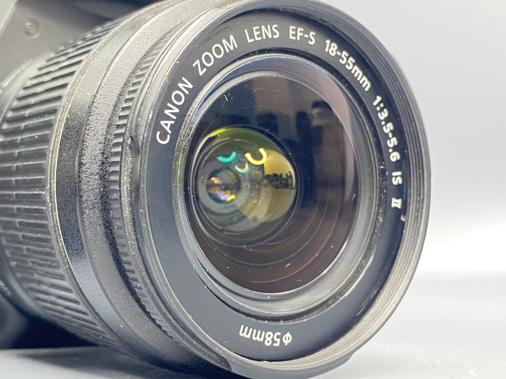 Canon 600D KIT Без башмака и видоискателя