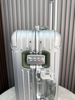 Дорожный чемодан Rimowa Cabin Aluminium