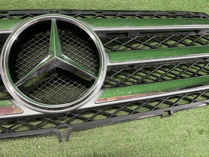 Решетка радиатора Mercedes G W463 (2012-2018)