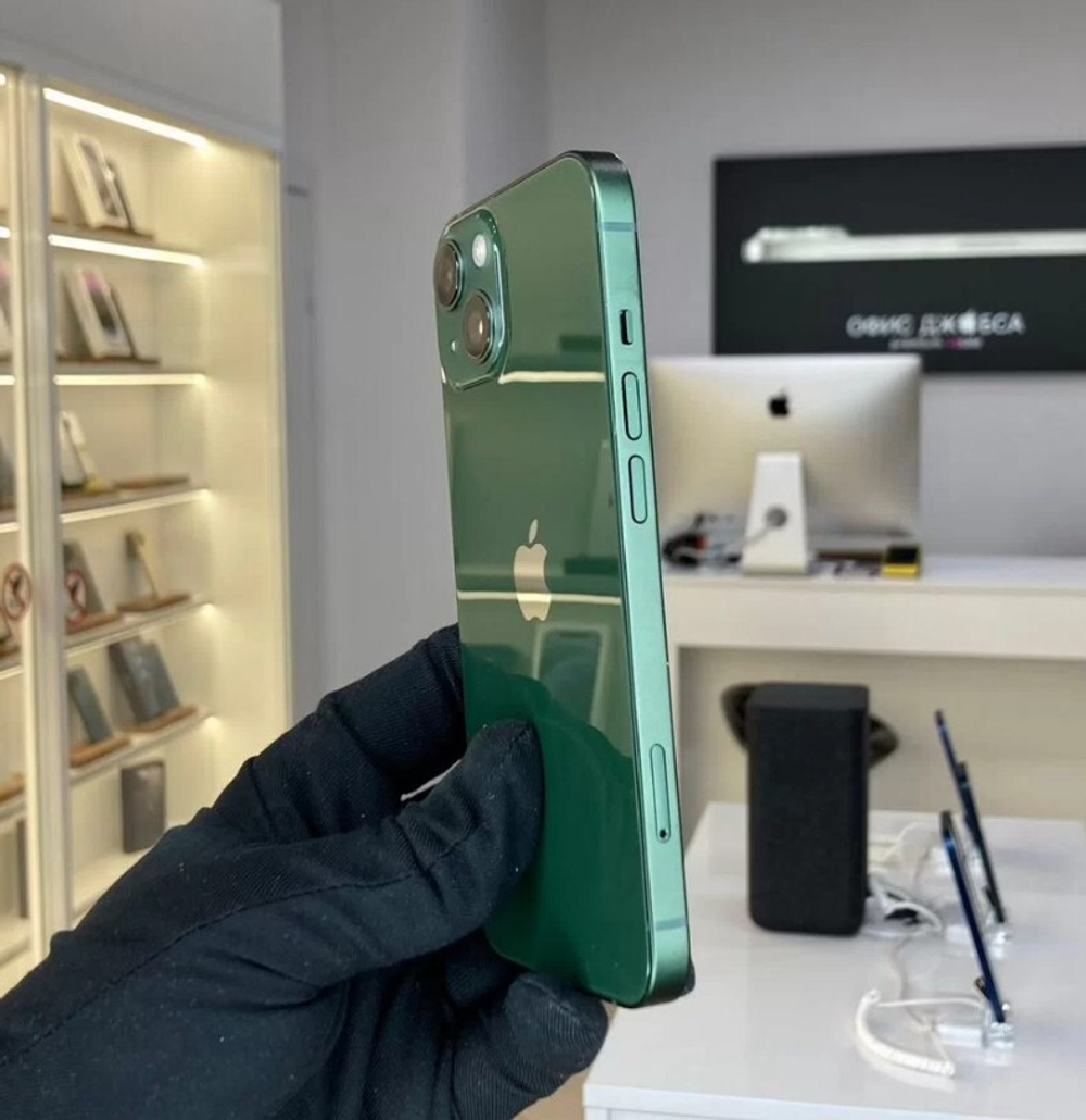 iPhone 13, 256 ГБ б/у