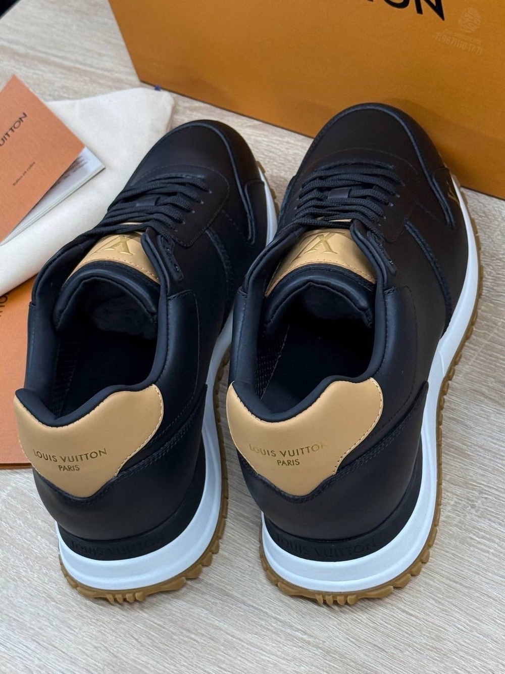 Кроссовки Louis Vuitton Run Away