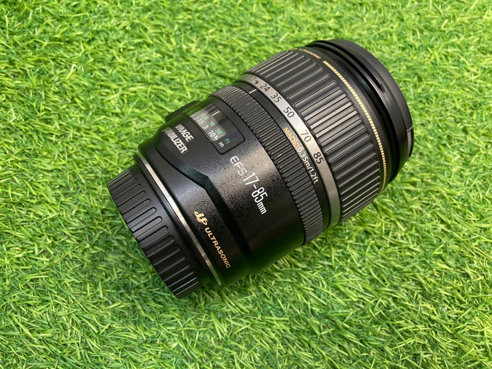 Canon EF-S 17-85mm 4-5.6 IS USM