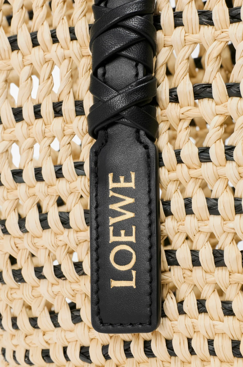 Loewe Среднего плетеная сумка-корзина Braid из пальмы и телячьей кожи, натуральный/черный