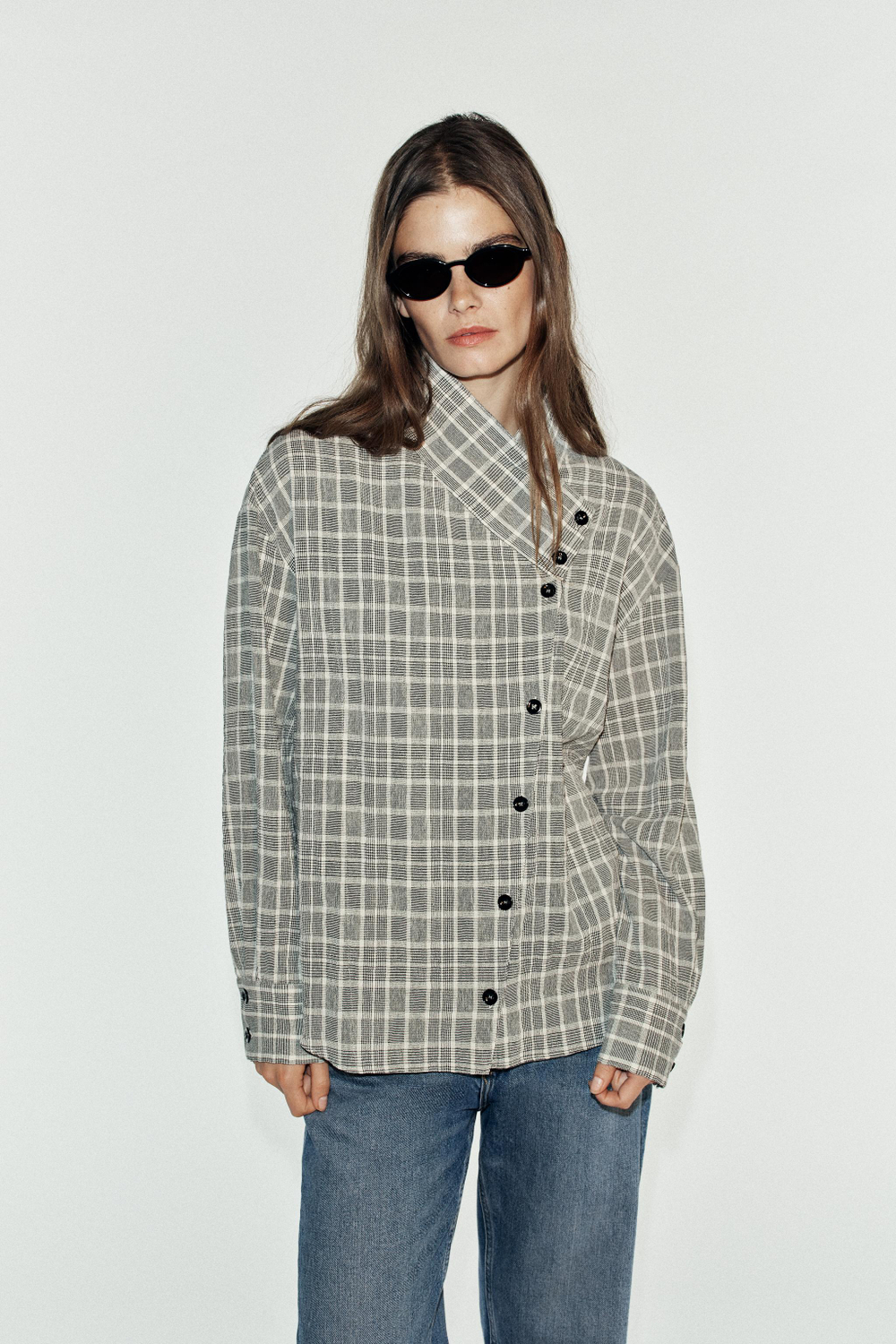 РУБАШКА С ЗАПАХОМ В КЛЕТКУ — ZARA