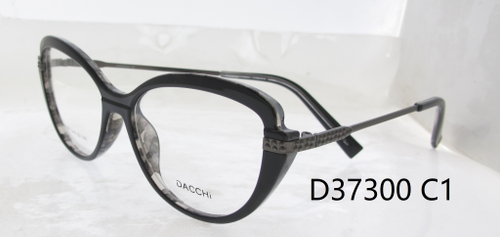 D37300