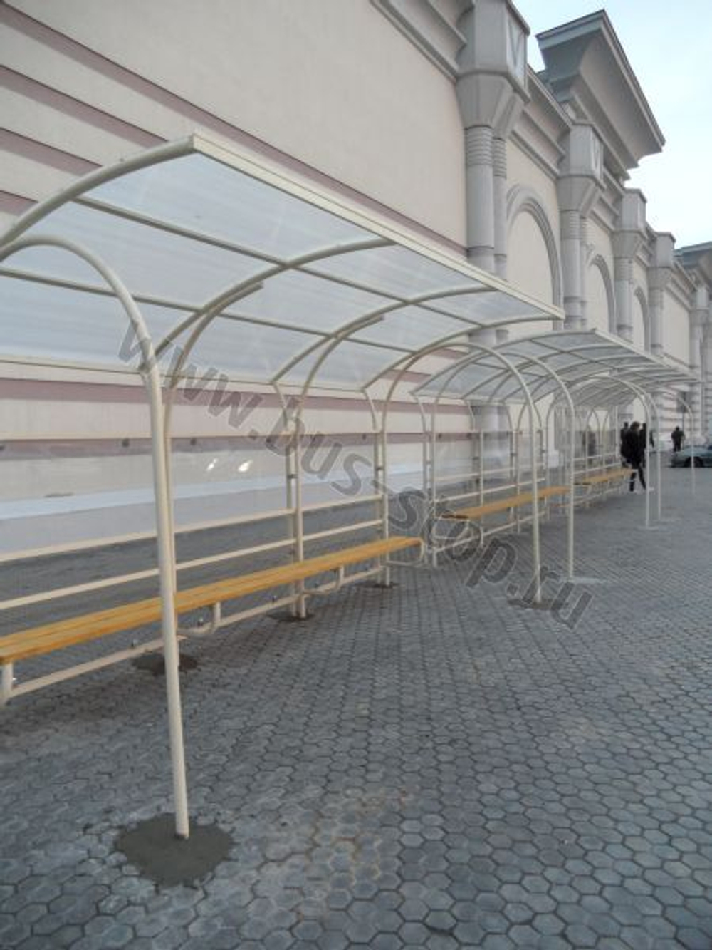 Металлическая остановка