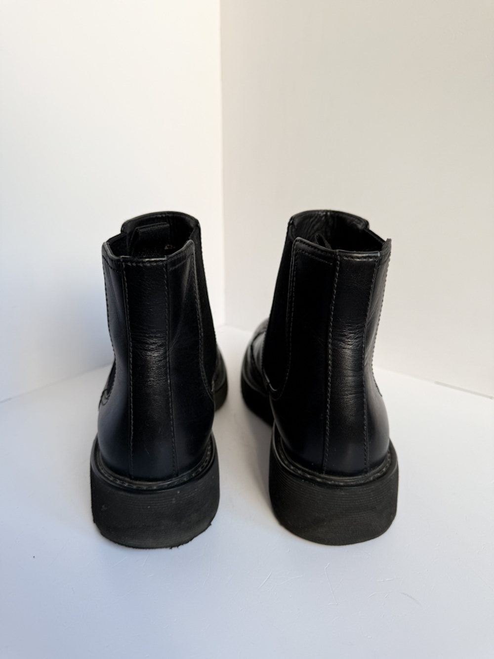 Кожаные ботинки Prada, 38