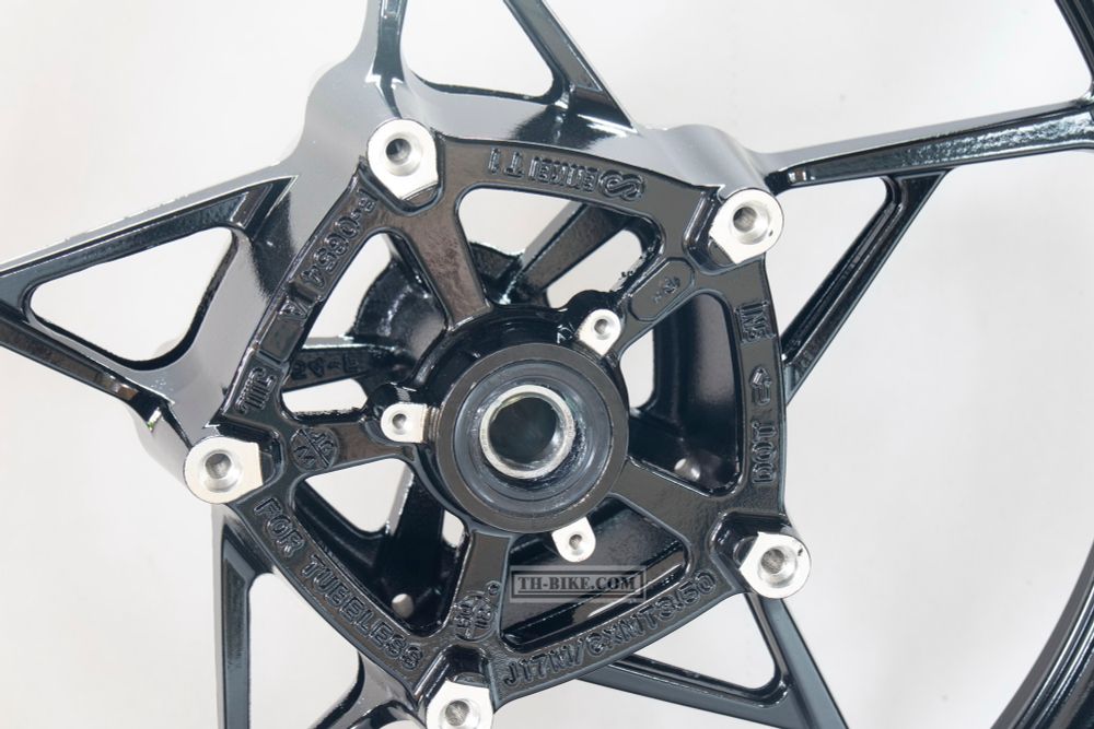 41073-0713-QT. WHEEL-ASSY,FR,G.BLAC. KAWASAKI