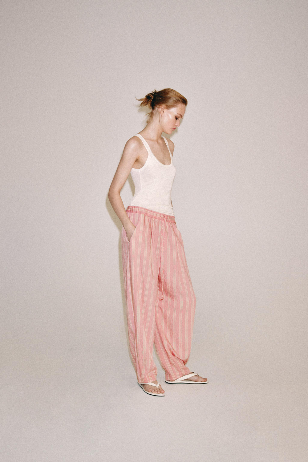 БРЮКИ-БАЛЛОНЫ В ПОЛОСКУ — ZW COLLECTION — ZARA