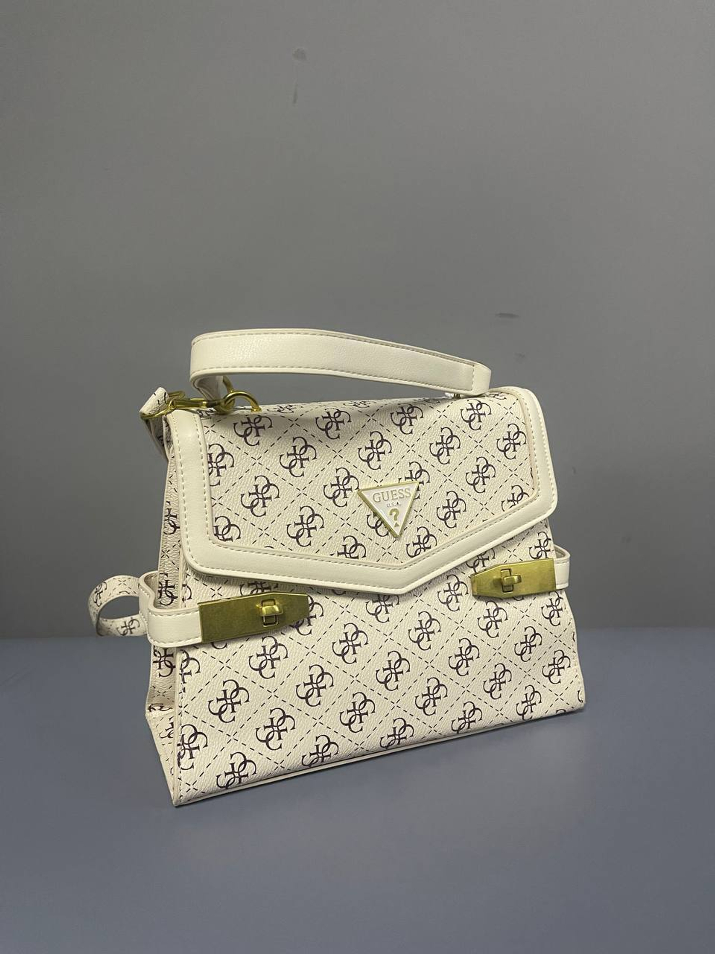 Сумка GUESS