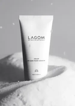 Очищающая пена для лица нейтральным pH Lagom Cellup Ph Cure Foam Cleanser 120 мл.