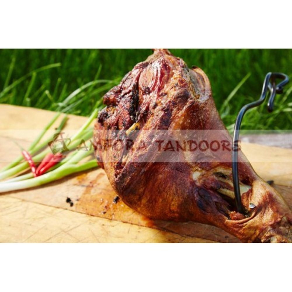 Крюк кованый для бараньей ноги и пр. холодная ковка