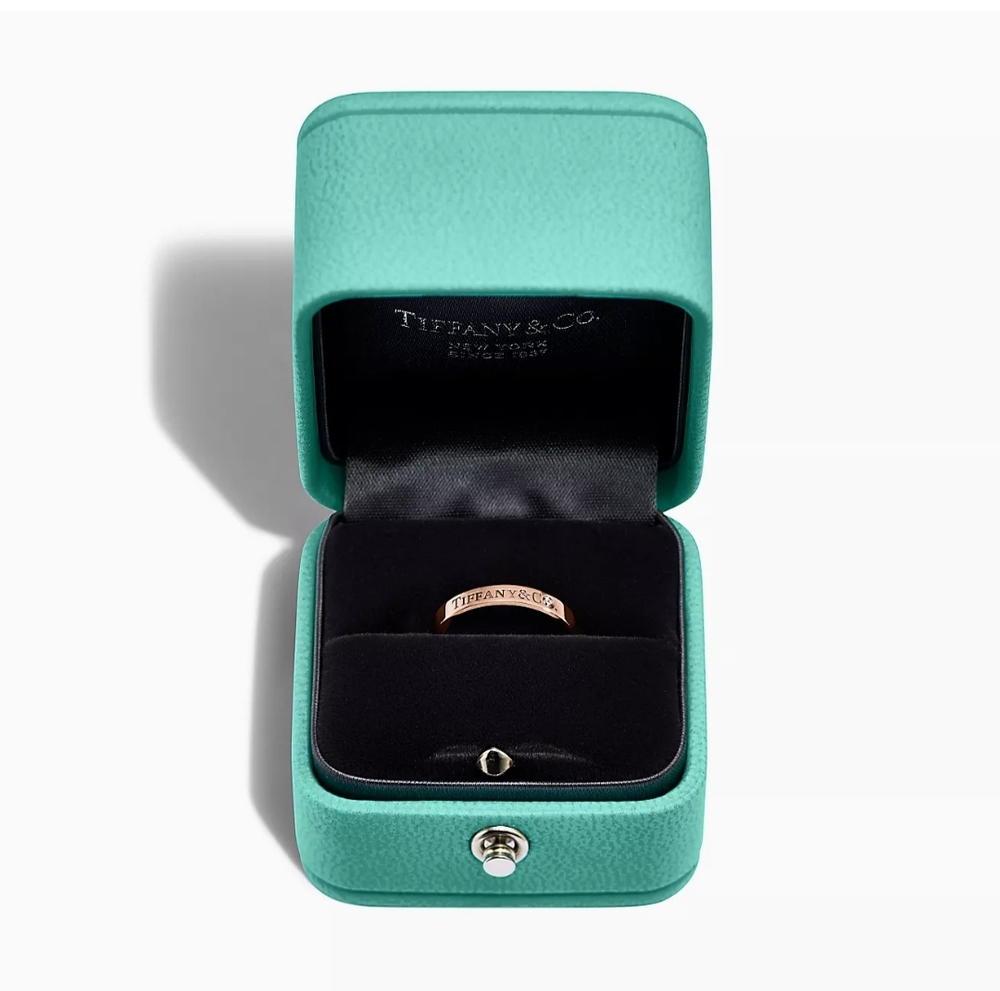 Кольцо из розового золота 18к с бриллиантом , Tiffany, ✨
