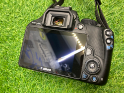 Canon 100D Kit 18-55mm IS STM 3.800 кадров