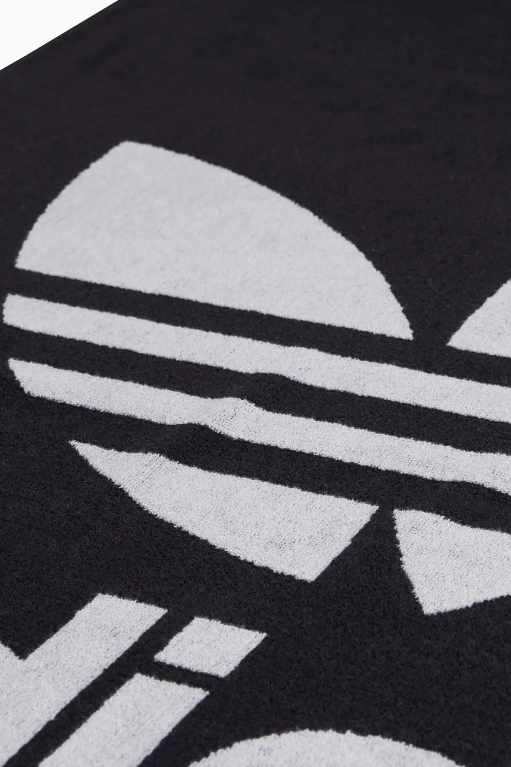 Полотенце adidas Extra-Large - черный