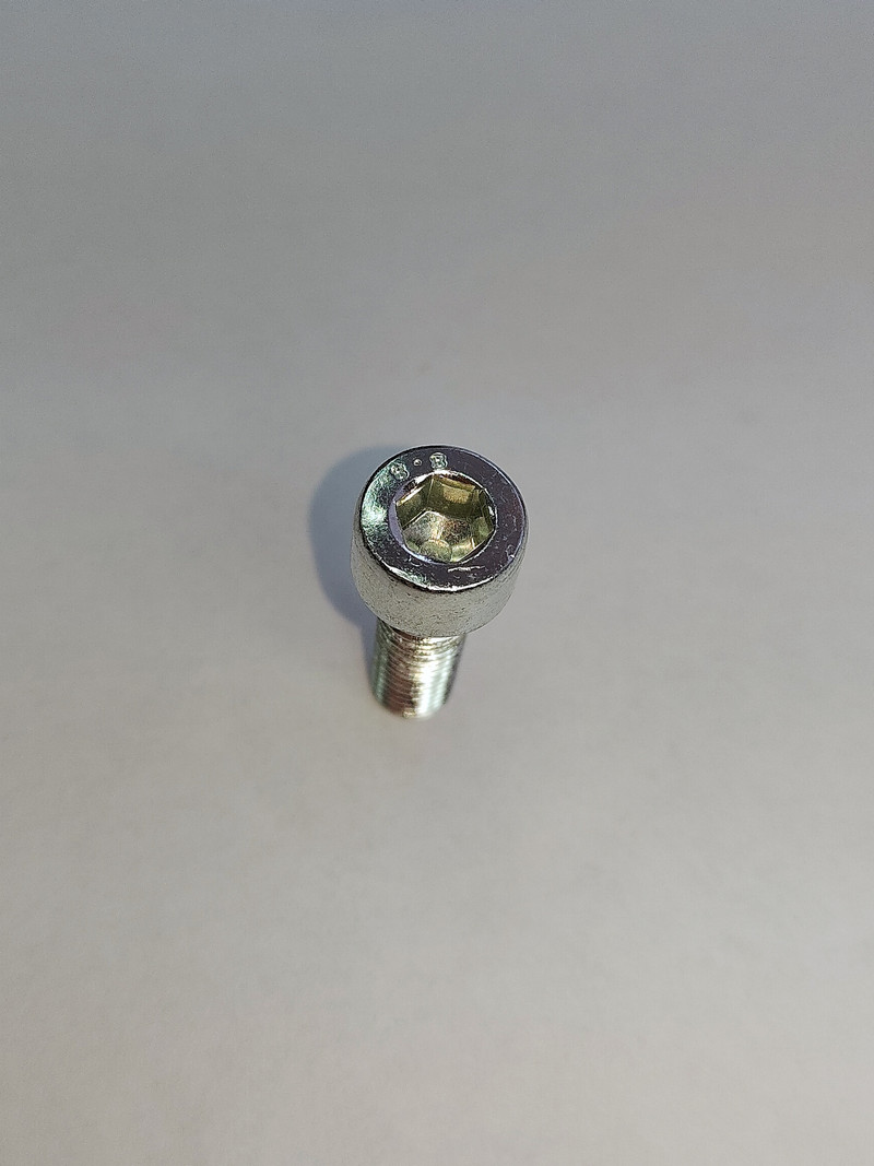 8х25 ОЦ. Винт П/Р с внут.шестигр. к.п.8.8 DIN912 (100 шт)