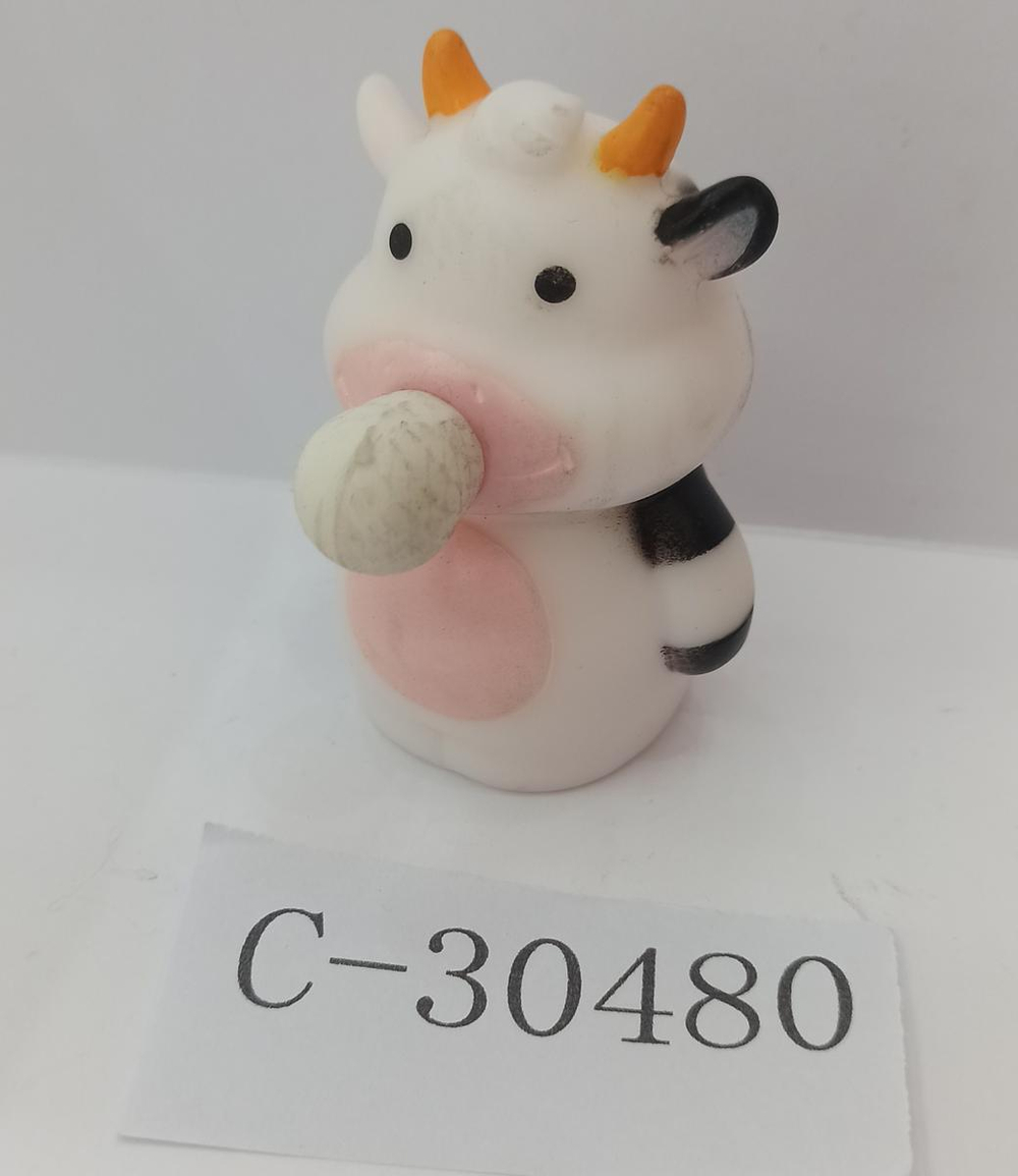 Мякиш Корова выдувает пузырь, с-30480