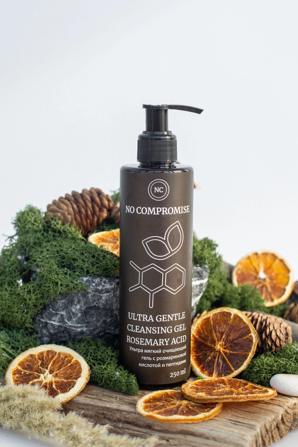 NC Ultra gentle cleasing get rosemary acid Ультрамягкий очищающий гель с розмариновой кислотой и пептидами 250ml
