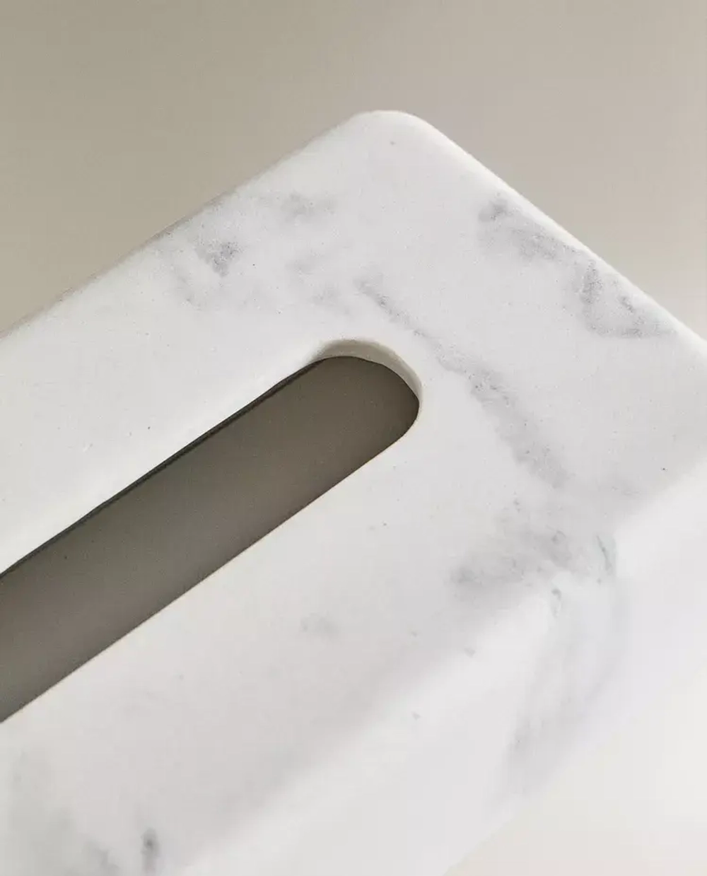 ZARA HOME КОРОБКА ДЛЯ САЛФЕТОК С МРАМОРНЫМ УЗОРОМ, СЕРЫЙ