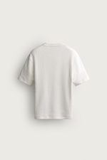 ФУТБОЛКА КЛАССИЧЕСКОГО КРОЯ ИЗ ТКАНИ СЕЙРСАКЕР — ZARA