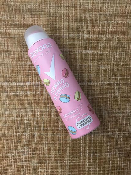 Antipersperant \ Антиперсперант \ Antiperspirant Дезодорант спрей женский Rexona 150мл Нежно и Сочно