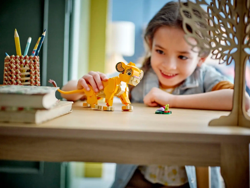 Конструктор LEGO Disney 43243 Король Лев: Малыш Симба