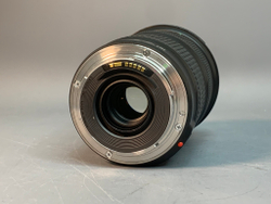 Canon EF 24-105mm f/3.5-5.6 IS STM скол на корпусе крепления светофильтра