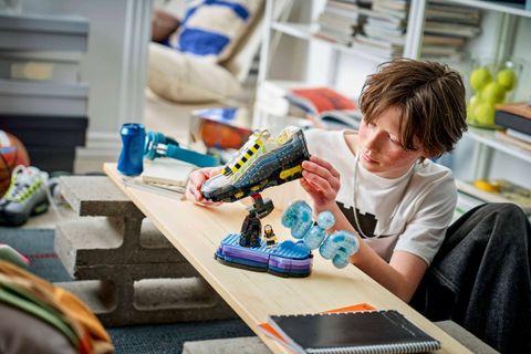 Конструктор LEGO 43025 Nike Air Max 95 x LEGO® Set