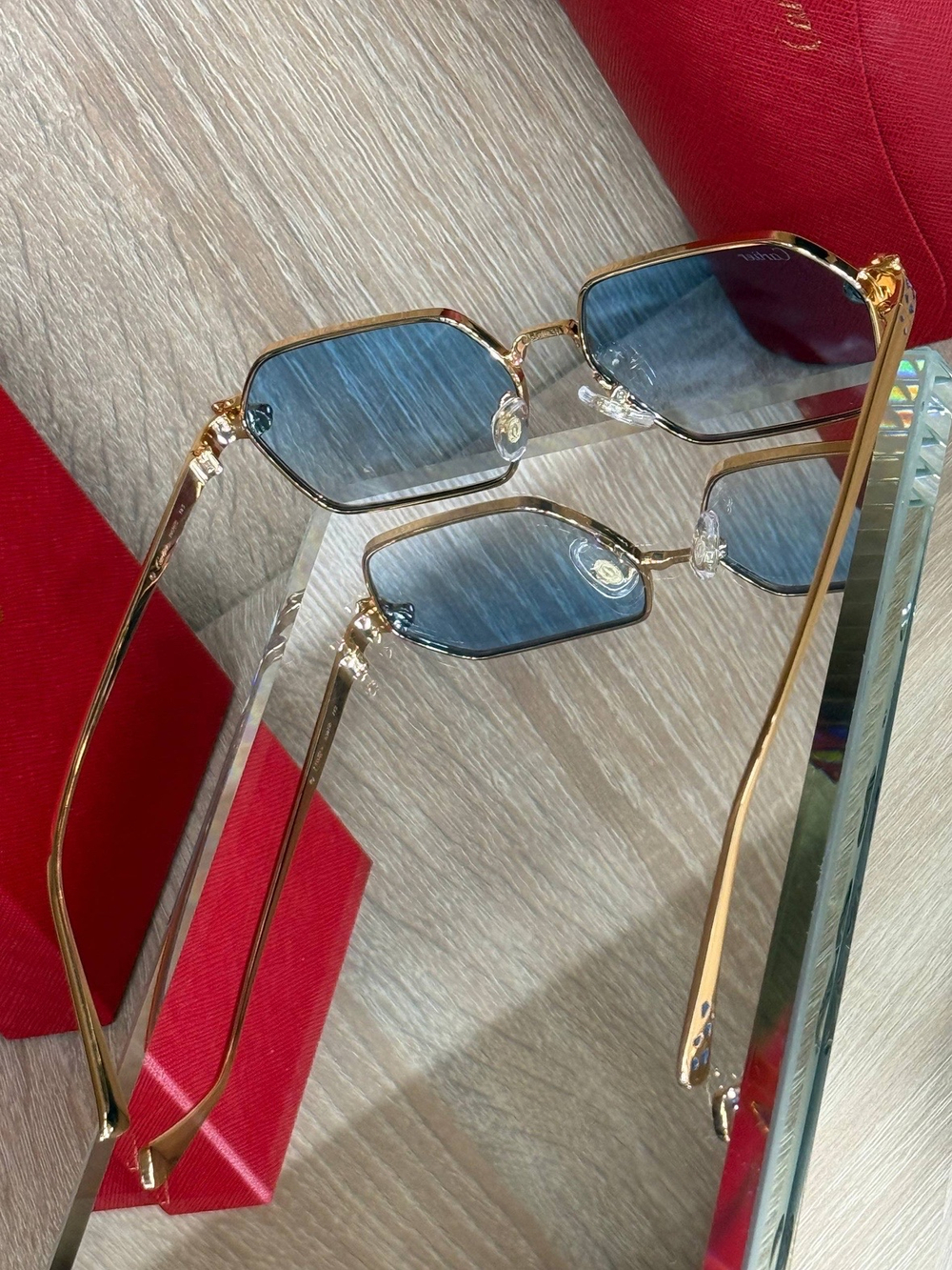 Солнцезащитные очки Cartier