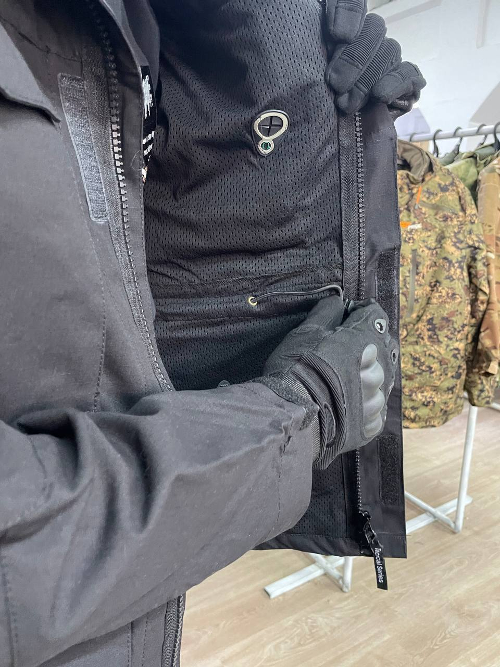 ТАКТИЧЕСКАЯ ВЕТРОВКА OUTDOOR/ ЧЕРНАЯ