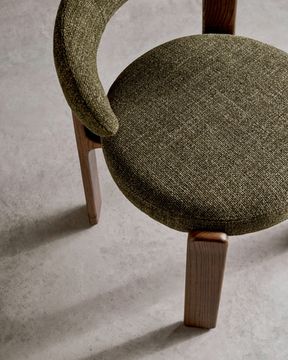 Стул Granite из зеленой синели и массива ясеня с отделкой под орех
