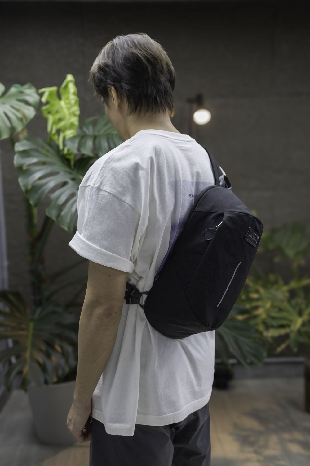 UV004BK (16)