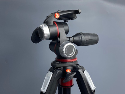 Manfrotto 190 + голова MHXPRO-3W