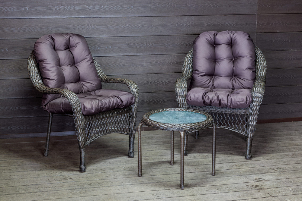 Садовый комплект из искусственного ротанга Мэдисон НЬЮ (Medison NEW) Balcony set с круглым столиком с подушками на сиденье  и спинку