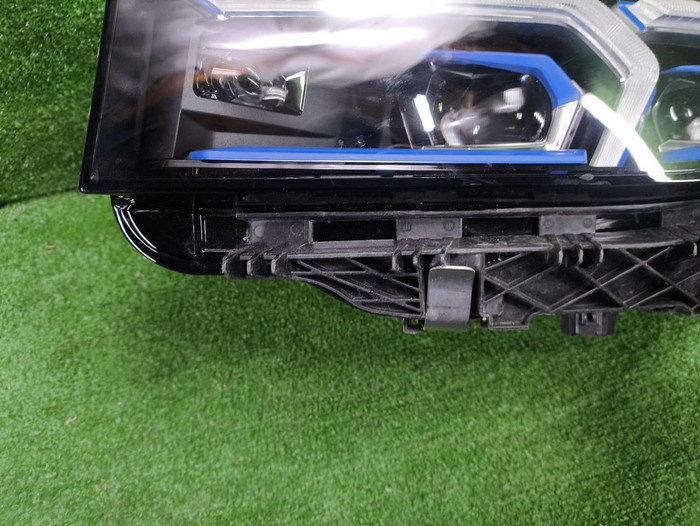 Фара левая BMW 3er G20 (2022-н.в.) LED (В сборе)
