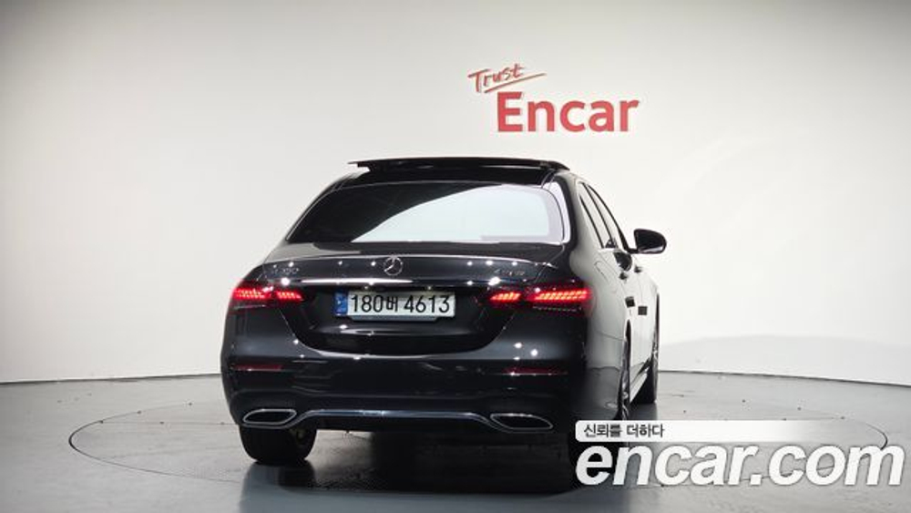Mercedes-Benz E-Class E350 4MATIC AMG Line Edition — 2021