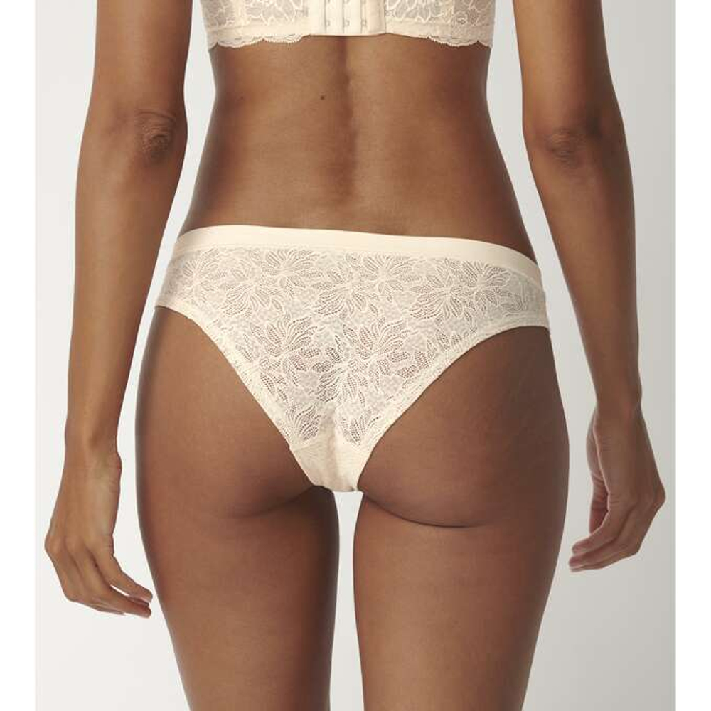 Трусы женские Triumph Smart Lace Brazilian