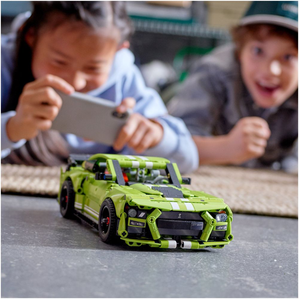 Конструктор LEGO Technic 42138 Ford Mustang Shelby GT500