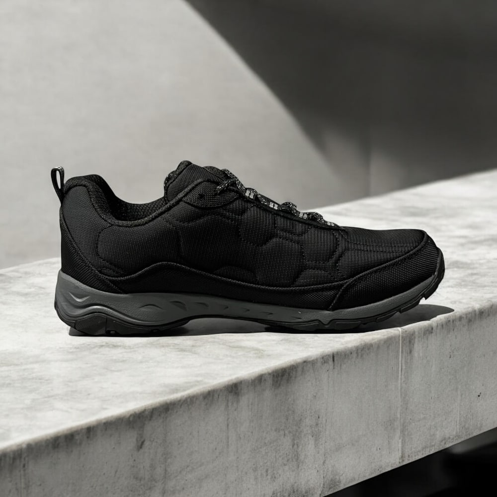 Columbia Firecamp Low • Black